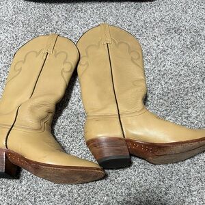 J. Chisholm Beige Leather Heeled Boots